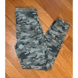 Rock & Republic Fever Pull On Slimming Denim Camouflage Jegging Size 8